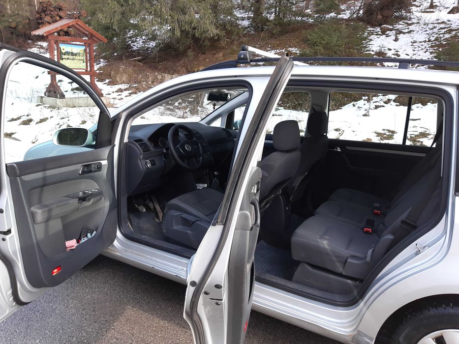 Vand Touran,2005,140 CP,stare f. bună