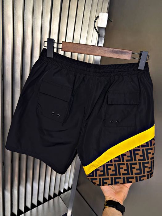 Мъжки бански различни модели