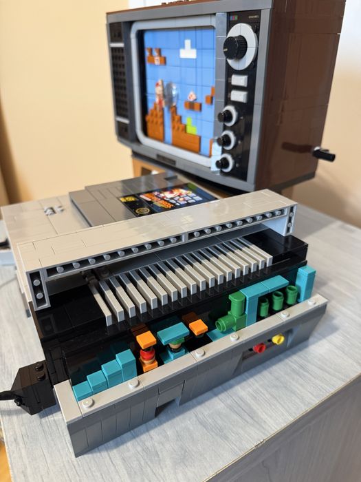 Lego 71374 Nintendo Entertainment System NES