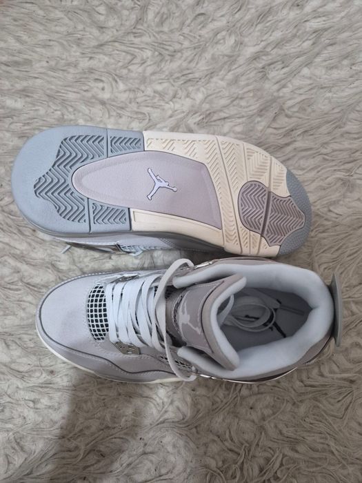 Adidași Jordan frozan moment