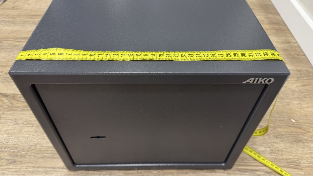 Сейф новый для дома