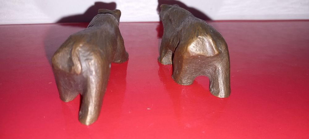 Figurine vechi din bronz