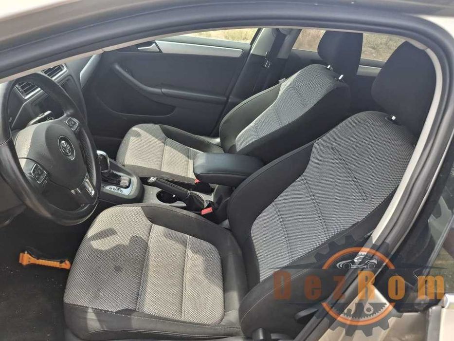 Dezmembrez VW Jetta MK6 1.4 TSI Hybrid CRJA 150 cai Cutie DSG 7 PMY