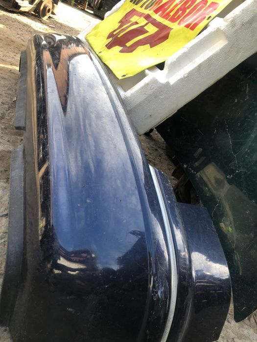 Toyota Gracia задний бампер.