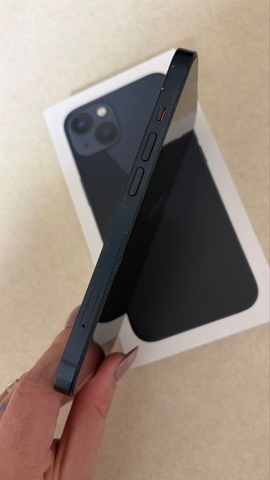 Vand iphone 13 - 126 gb