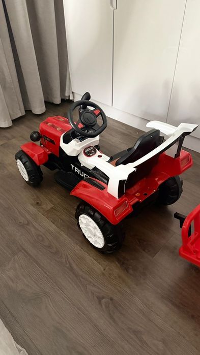 Продам детский трактор