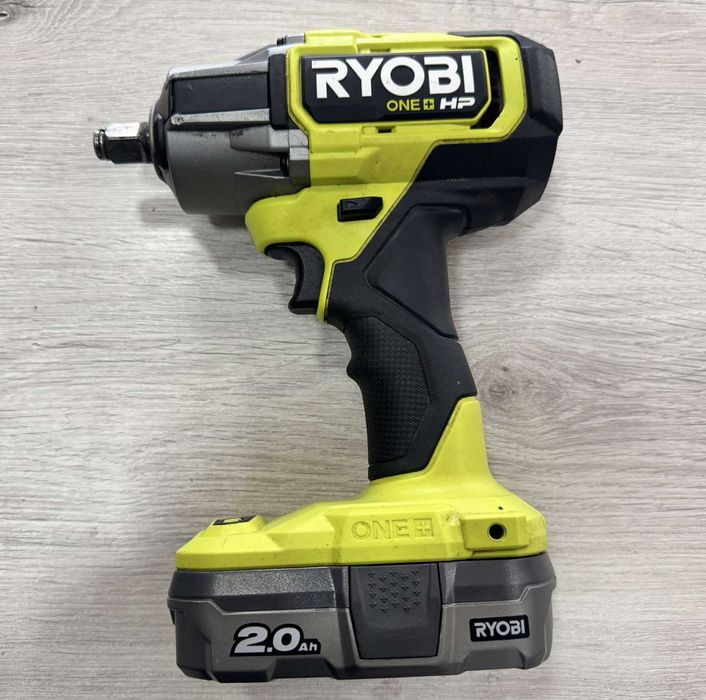 Акумулаторен безчетков ударен гайковерт  RYOBI RIW18X-0 – 18V, 700 Nm