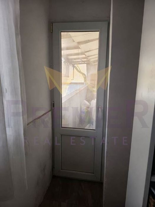 Продава се Двустаен апартамент в Бургас, Възраждане - 45 кв.м за 2556 €/кв.м - Снимка #6