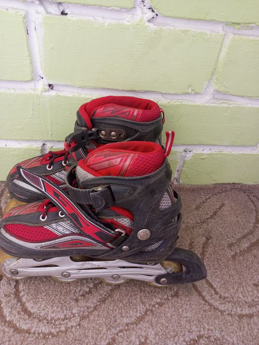 Роликовые коньки