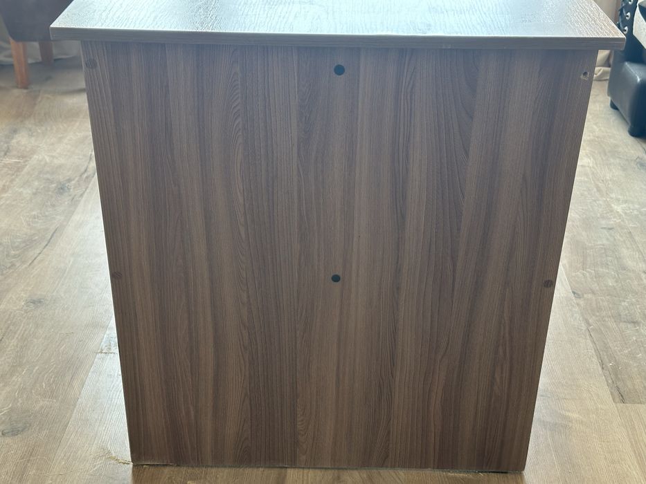 Письменный стол почти новый