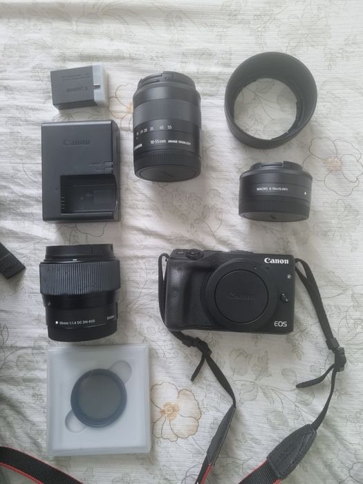 Canon M3 Sigma 56mm Canon 22mm