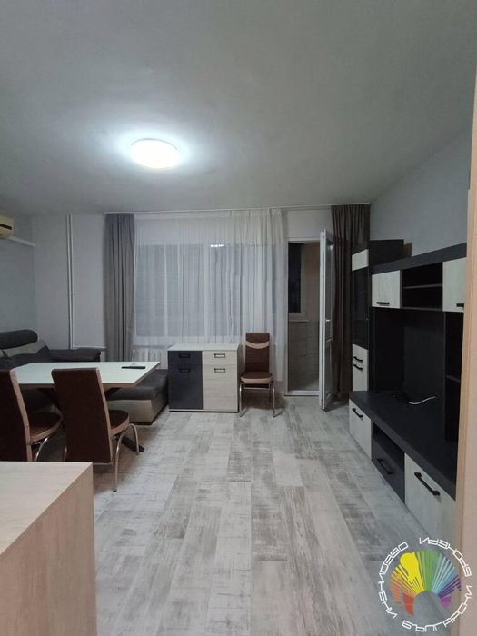 Дава се под наем Двустаен апартамент в Бургас, Славейков - 52 кв.м за 408 € - Снимка #2