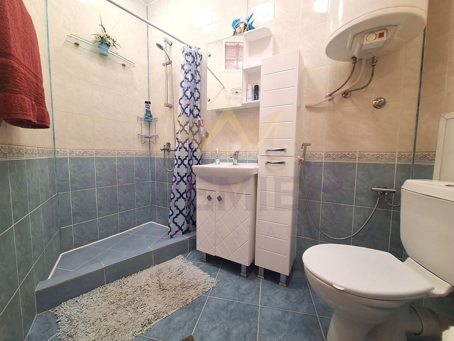 Продава се Двустаен апартамент в к.к. Слънчев бряг - 61 кв.м за 1230 €/кв.м - Снимка #2