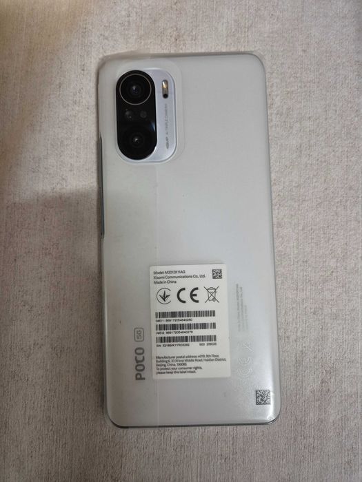 POCO F3 Изключително запазен