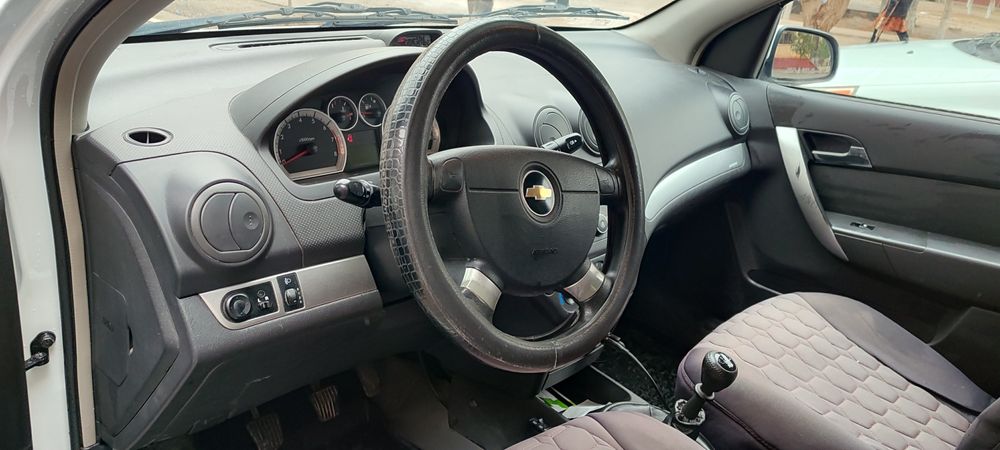 Нексия 3 сотилади