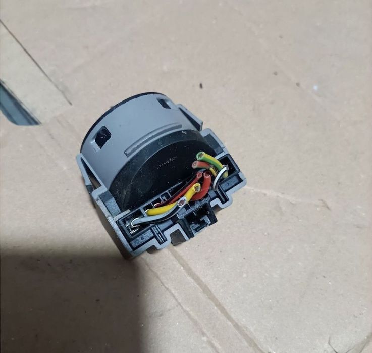 Contact,cheie:Mondeo,C,S Max,Focus 2,Galaxy...asigur expedierea coletu