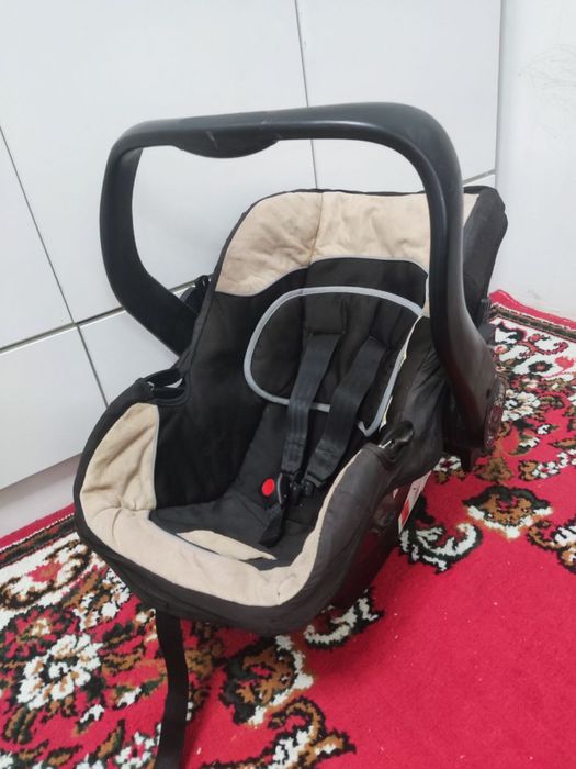 Avtokreslo sotiladi. Xolati o’rtacha.