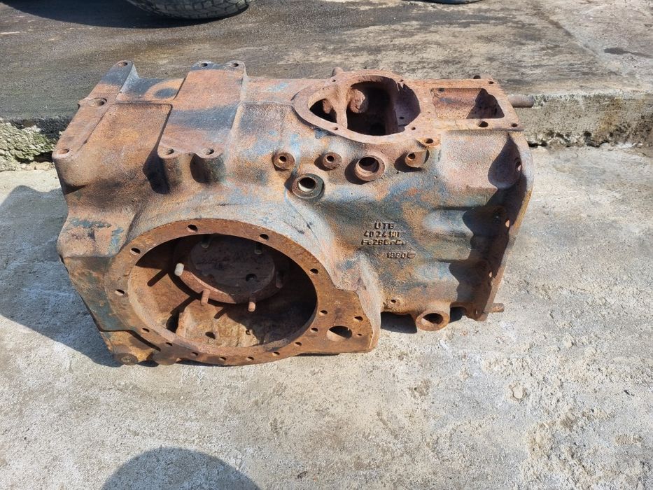 Carcasă diferential tractor u 445