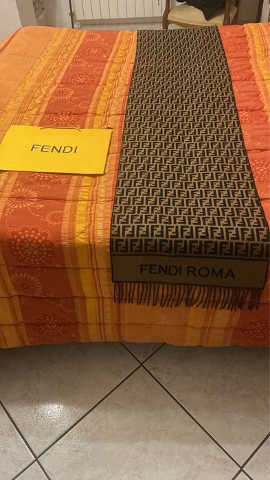 Esarfa Fendi 180*30 noua