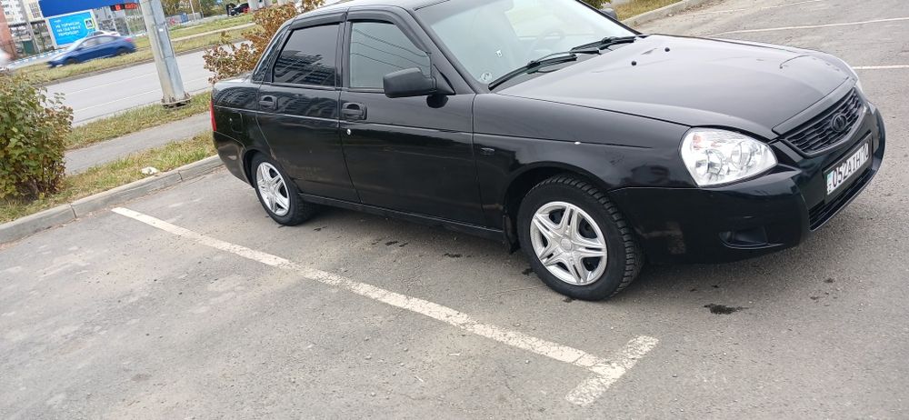 Приора продаётся