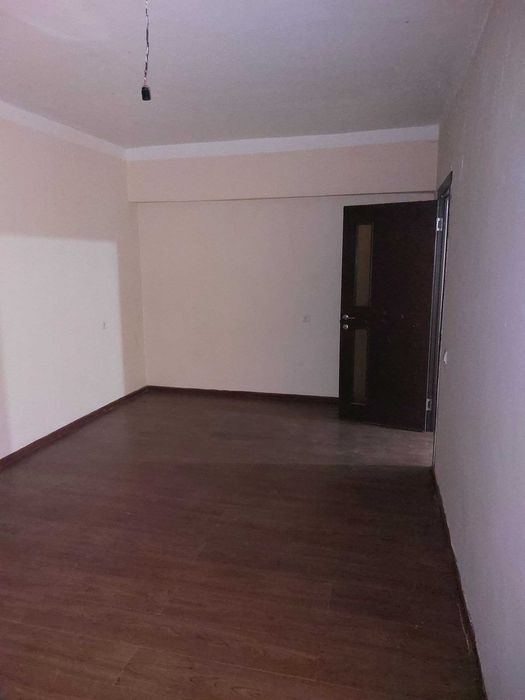 2 хоналик квартира 3-каватдан сотилади.Ор:7-мкр