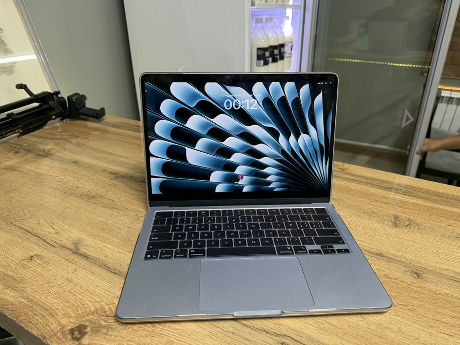 Макбук эйр Сатылады