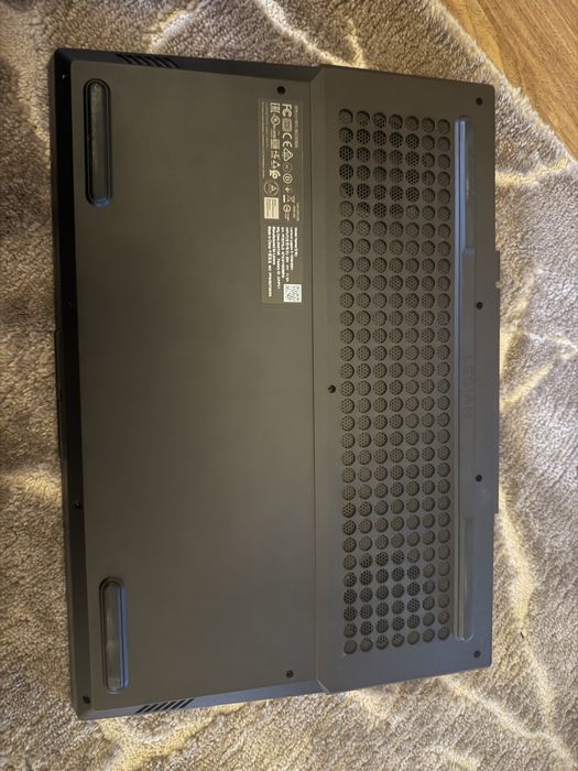 • Laptop Gaming Lenovo 5 | I7 10750H | RTX 2060 6GB | 16GB RAM | SSD