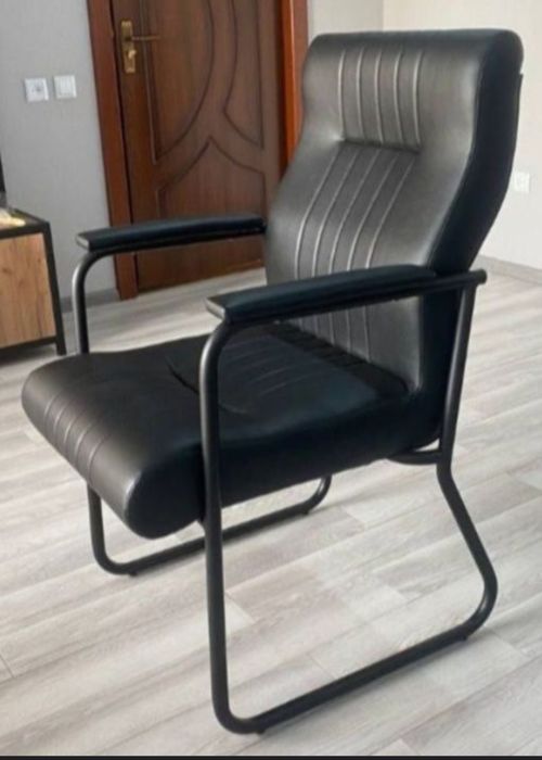 Компьютерный стол сатылады