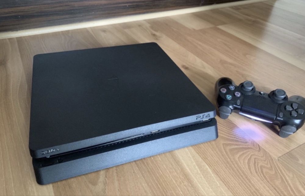 Playstation 4 slim 1tb