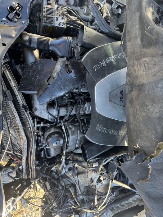 Мерцедес E 400 на части !