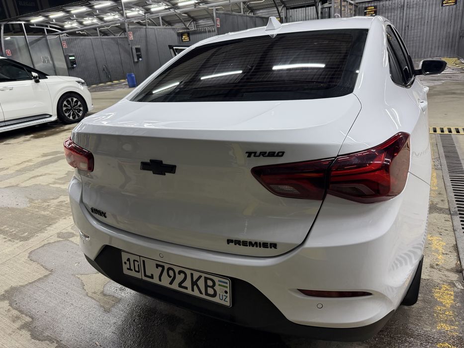 Onix Premier 1 срочно