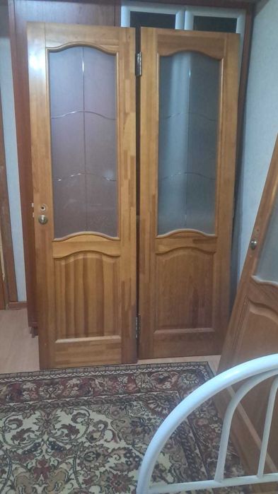 Продам двери межкомнатные бу