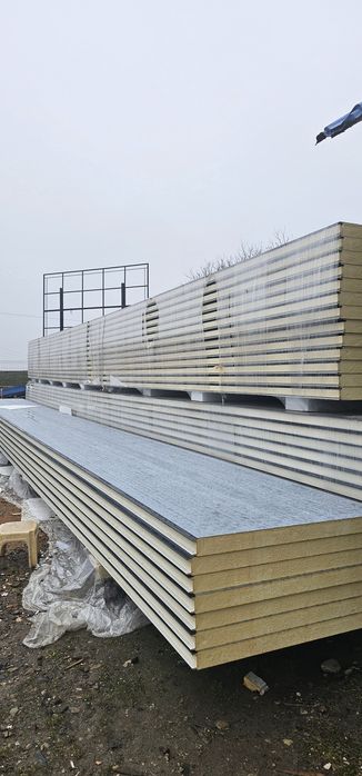 Panouri Sandwich ideale pentru construcții!