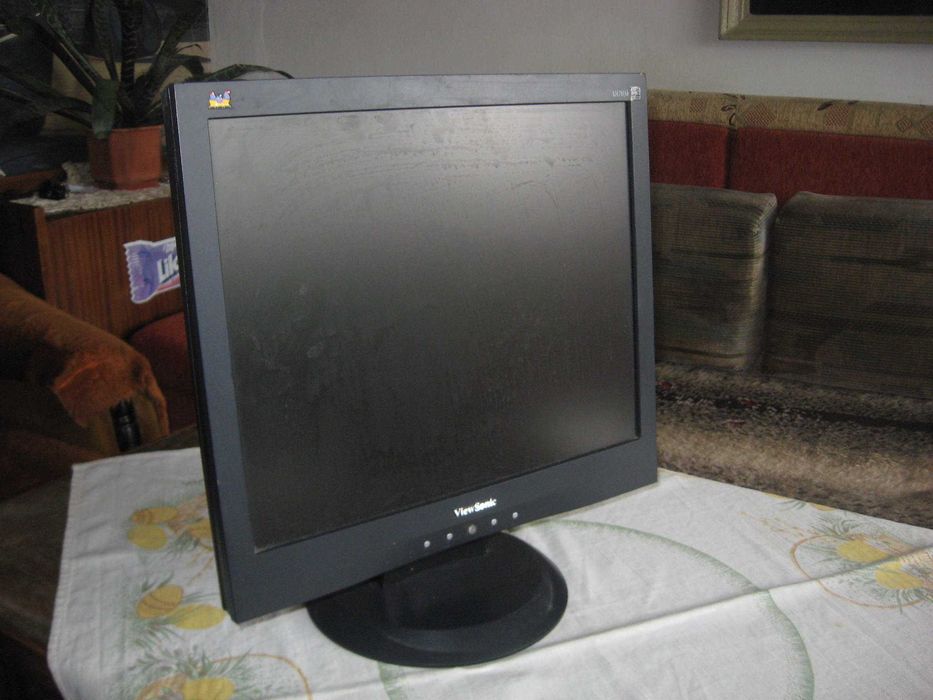 ЕВТИНИ монитори  за компютри -NEC , PHILIPS , VIEW SONIC