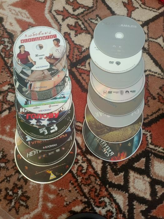 ДВД с дисками 44 штук