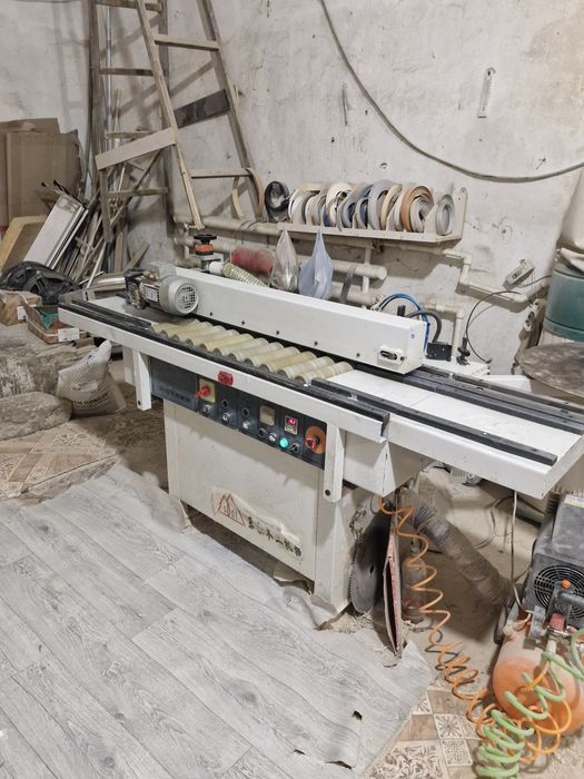 Кромкооблицовачный станок