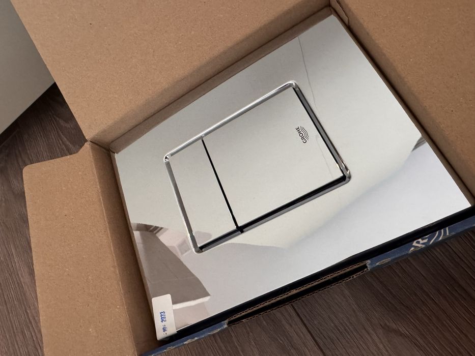 ЧИСТО НОВ Бутон за структура за вграждане Grohe