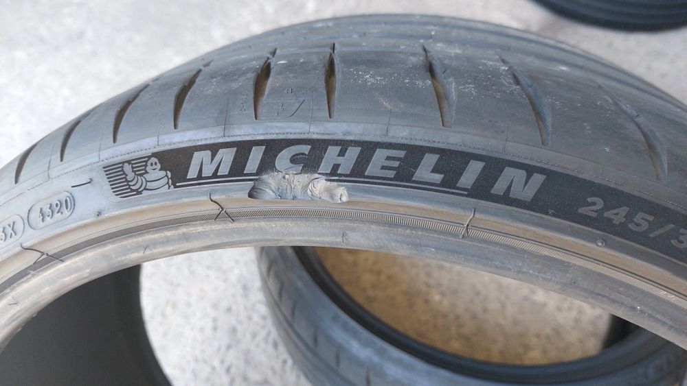 Летни гуми 245/30/21 Michelin Pilot Sport 4S 2 броя