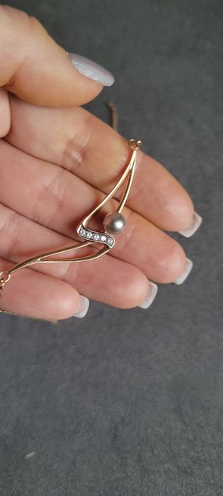 Колье золотое с жемчугом