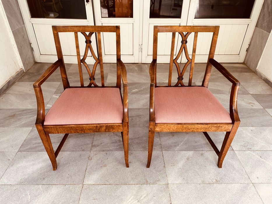 Елегантни арт деко кресла с характер – винтидж стил и масивна изработка