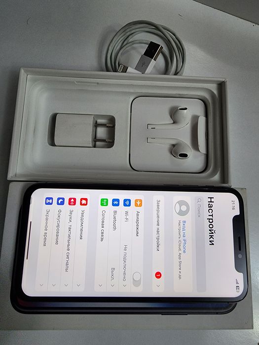 Iphone X LL/A 64Gb Kar Dk Bor Original Naushnik Galofka USB Zavod