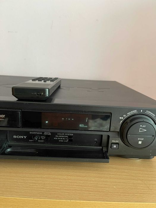 Видеорекордер Sony SLV-226EE