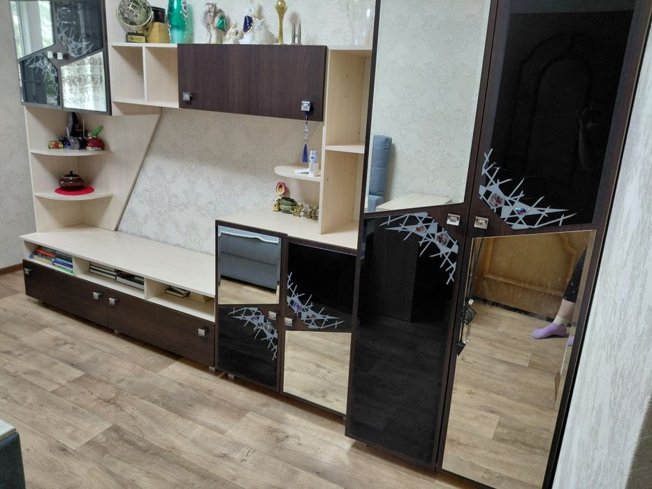 Продам белорусскую стенку