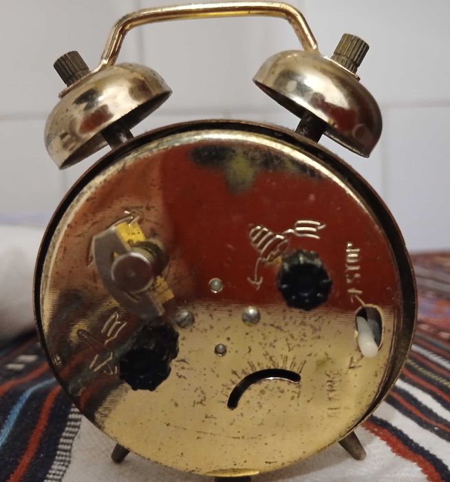 Ceas deșteptător mecanic HOFEA – Retro, funcțional