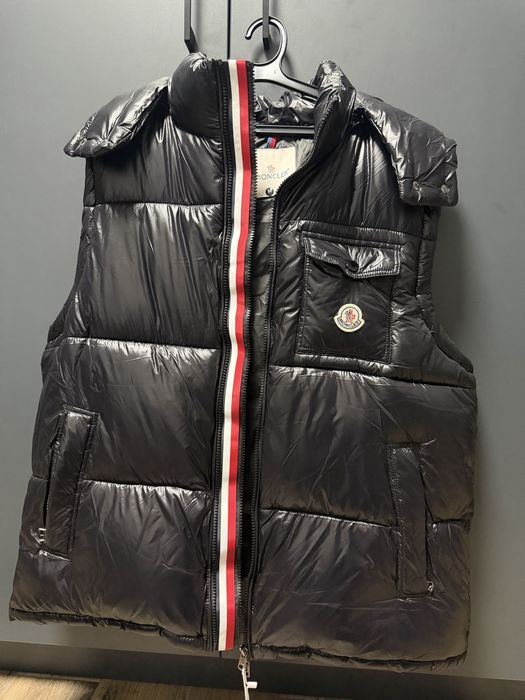 Moncler грейка с качулка