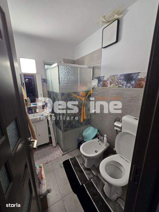 Apartament 3 camere renovat și mobilat – zona Dacia