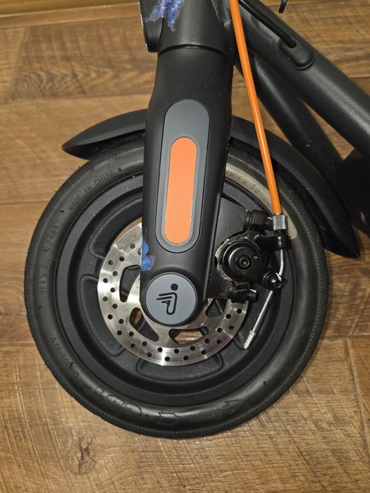 Электросамокат Ninebot F2 Plus