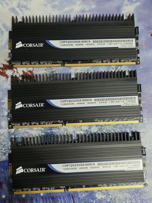 Kit Memorie Corsair DDR3  3 x 4GB 1600mHz
