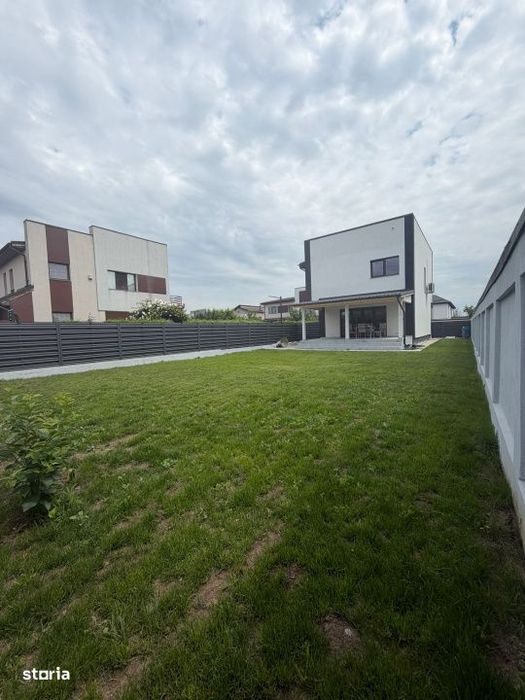 Vila Individuala/4 camere/Cartier Cristalului