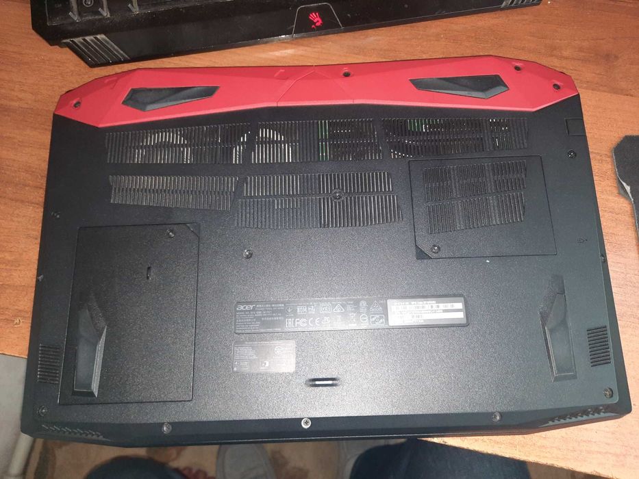 Ноутбук Acer i5-7300HQ cpu 2.5 Ghz (4-х яд) в идеале игровой